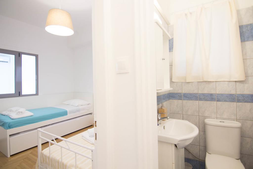 Athenian Blue - Family Apt 5' Minutes From Acropolis Museum エクステリア 写真