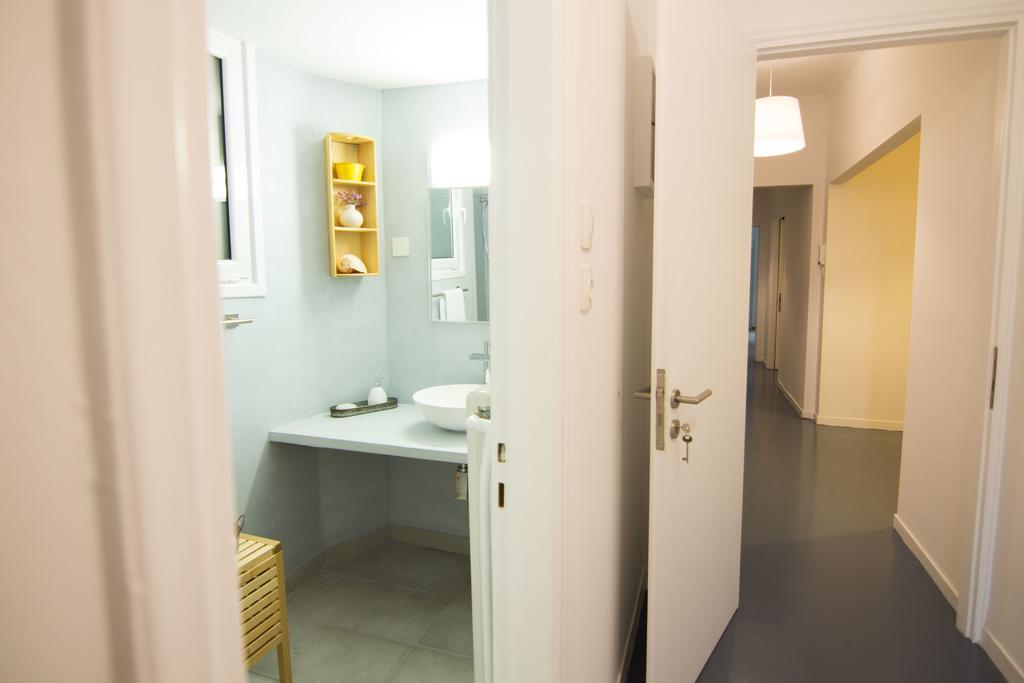 Athenian Blue - Family Apt 5' Minutes From Acropolis Museum エクステリア 写真